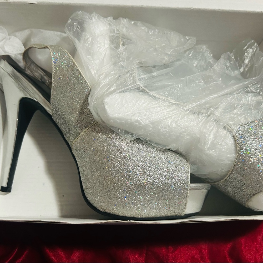 Silver Glitter Heels ✨